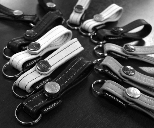 SNAP KEYHOLDER