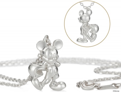 YOSHIDAROBERTO×U-TREASUREより、ヘルメットを持ったミッキーのシルバーアクセが登場
