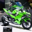 [東京モーターショー2017]エンジン・シャシー・ルックスともに生まれ変わった2018年モデルのNinja250＆Ninja400が世界初披露！