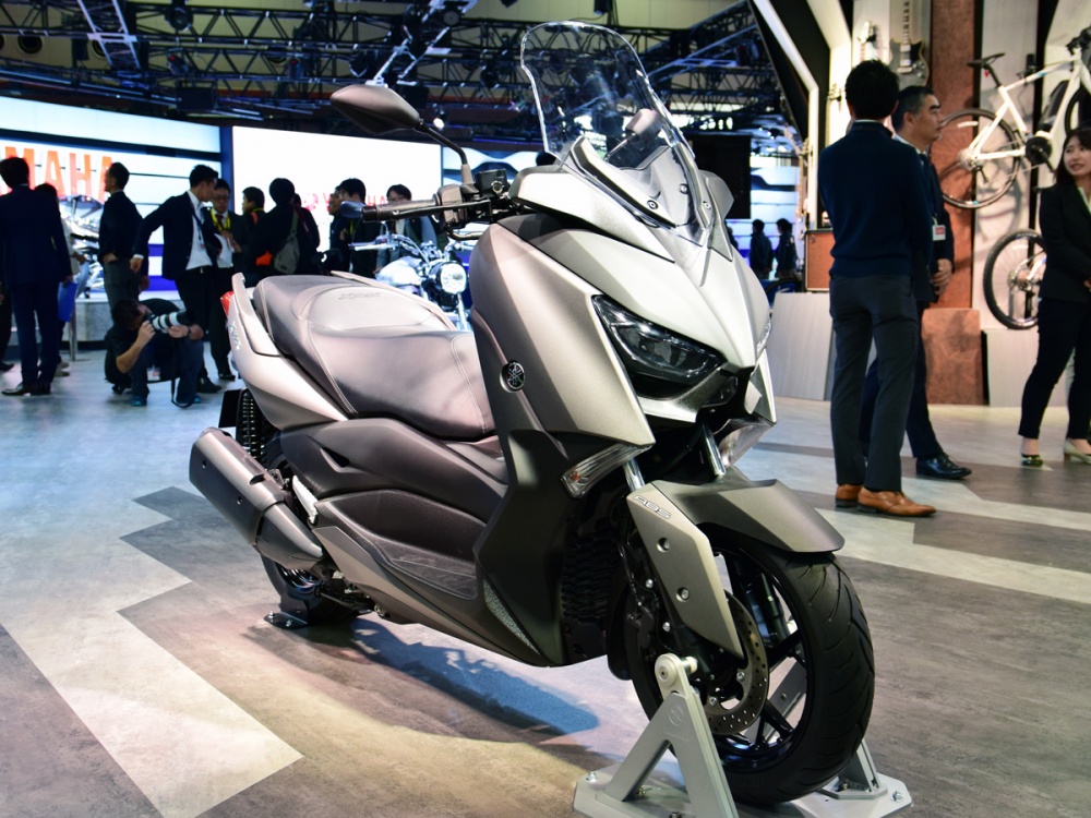 東京モーターショー17 ヤマハから新型の250ccビッグスクーター Xmax Absが登場 18年1月から販売開始 バイクトピックス レディスバイク