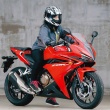 [女性ライダーの足つきチェック] CBR400R (2017年撮影)