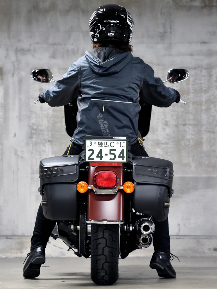 女性ライダーの足つきチェック] HERITAGE CLASSIC（114）(2018年