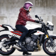 [女性ライダーの足つきチェック]STREET TRIPLE R Low(2018年撮影)