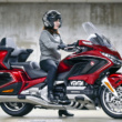 [女性ライダーの足つきチェック]Gold Wing Tour DCT(2018年撮影)