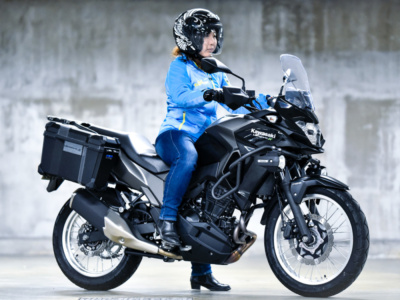 [女性ライダーの足つきチェック]VERSYS-X 250 TOURER(2018年撮影)