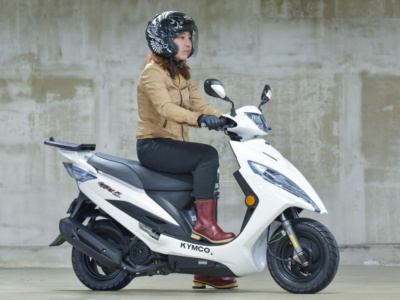 [女性ライダーの足つきチェック]KYMCO GP125i(2018年撮影)