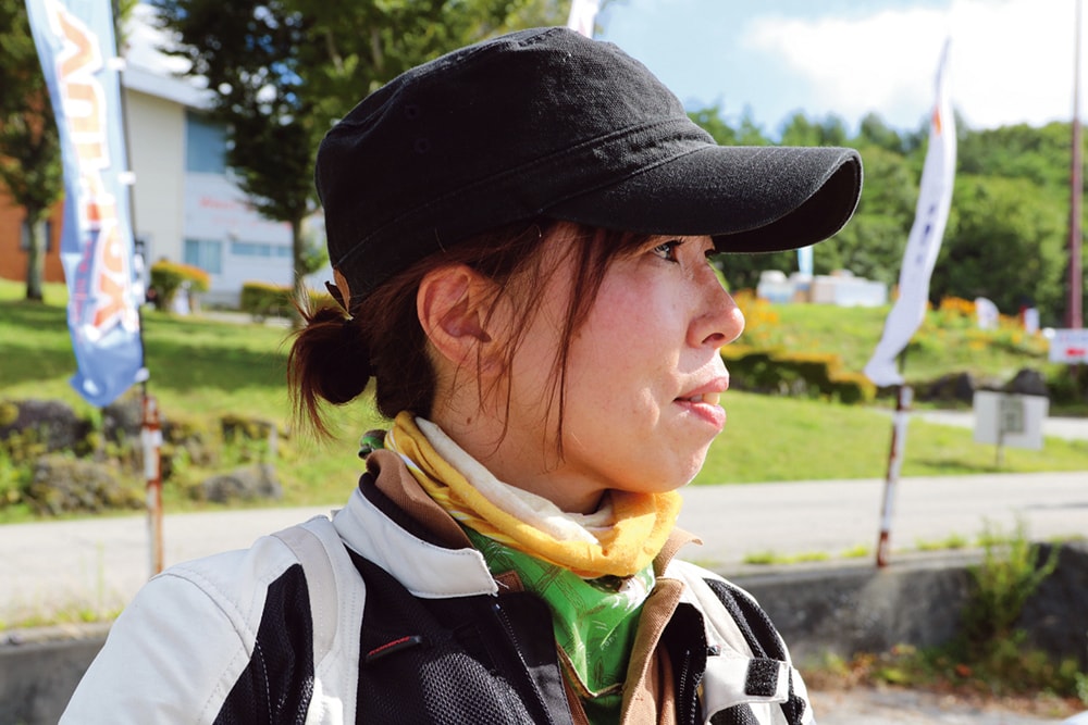 ねーさん ＆ KAWASAKI ZX-10RR - 女性ライダースナップ - レディスバイク