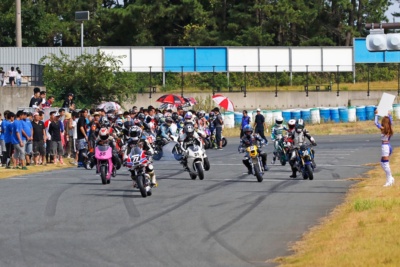 ビギナー＆レディも参戦しやすい♪ “タカス8時間耐久ミニバイクレース”開催レポート