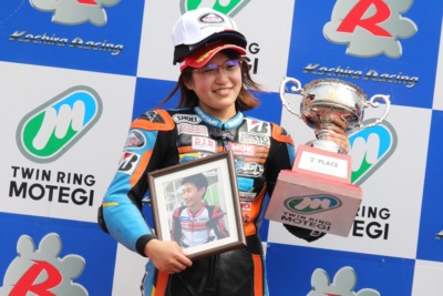 中山愛理選手が全日本ロードレース選手権 J‐GP3クラスで2位を獲得!!