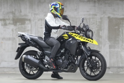 [女性ライダーの足つきチェック]V-STROM250(2019年撮影)