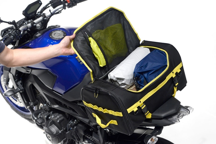 スクエア型バックパックとしても使える♪ GOLDWINの2WAYシートバッグに新色の限定モデルに注目！ - バイクトピックス - レディスバイク