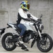 [女性ライダーの足つきチェック]CB125R(2019年撮影)