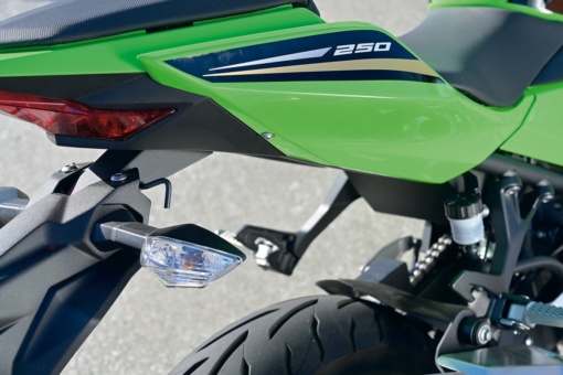 カワサキ Ninja 250 荷掛けフック