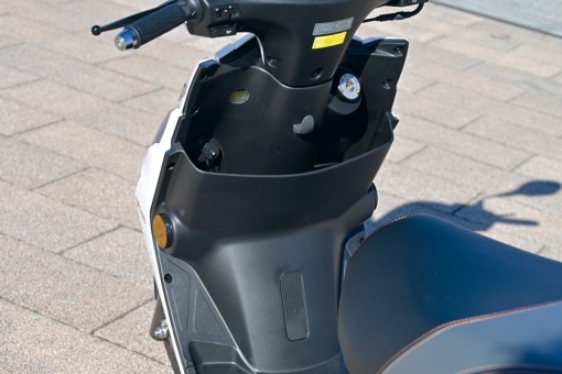 KYMCO GP125i VCBS フロントボックス