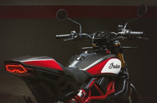 インディアンモーターサイクル 2020 FTR Carbon リヤビュー