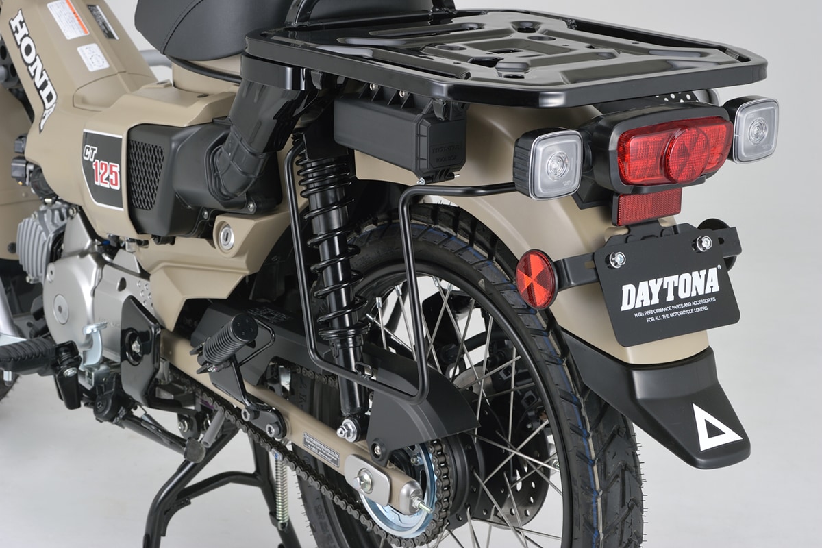 超快適ツーリング仕様に Ct125 ハンターカブ 専用カスタムパーツがデイトナから登場 バイクトピックス レディスバイク