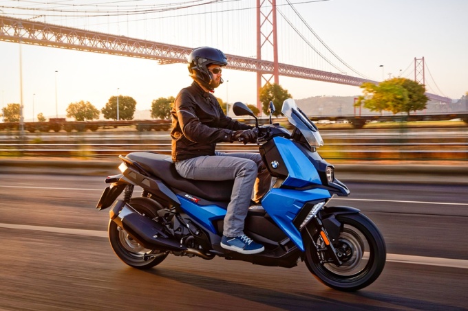 BMW C400X