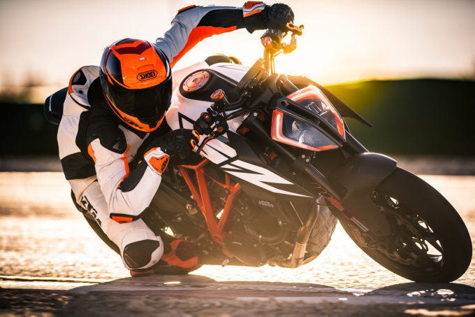 KTM 1290 SUPER DUKE R