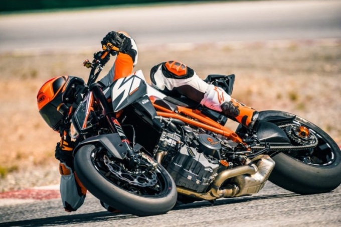 KTM クリスマスキャンペーン