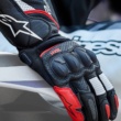 優れたフィット感でストリートからサーキットまでOK！アルパインスターズ“SP-2 V3 LEATHER GLOVE”を紹介