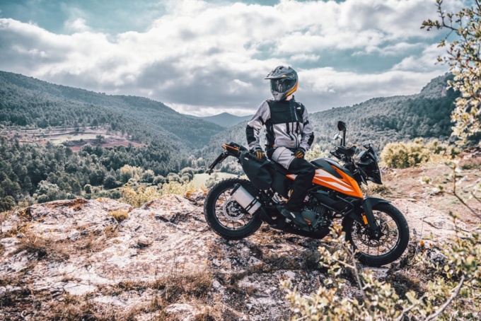 KTM “250 ADVENTURE”イメージ