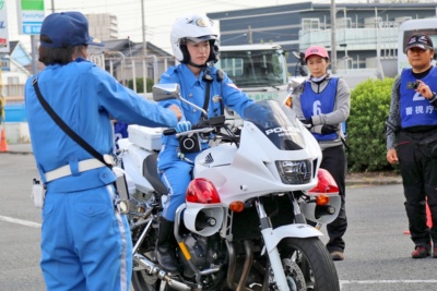 女性白バイ隊とライテク技術向上！初心者ライダー向けライディングスクールが12月6日(日)開催！