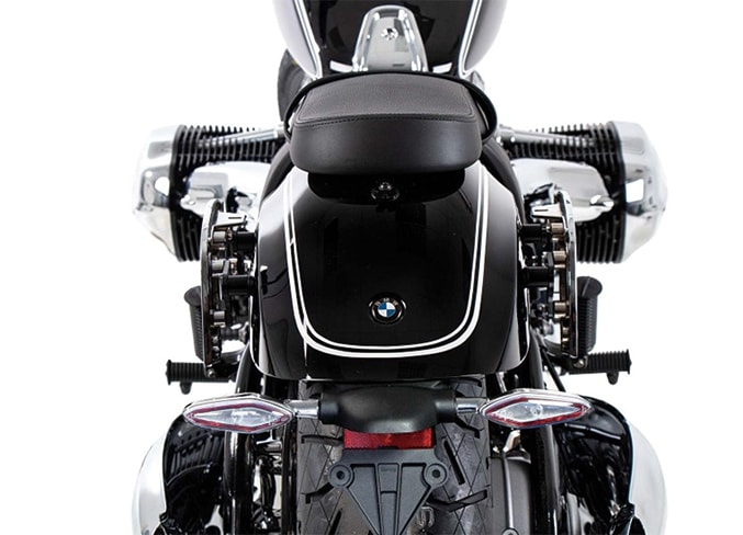 サイドバッグを簡単取り付け！BMW R18適合サイドキャリア“C-BOW”がへプコ＆ベッカーから登場！ - バイクトピックス - レディスバイク