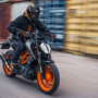 KTM 390DUKE 2021年モデル アクションカット