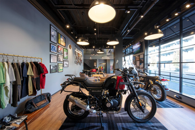 Royal Enfield Tokyo Show Room 内観