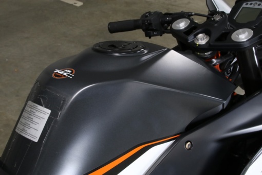 洗車中のKTM RC125