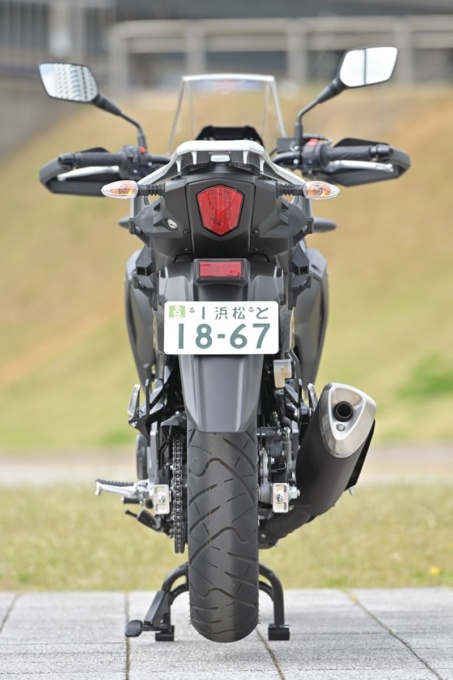 SUZUKI V-Strom250 ABS 後ろ