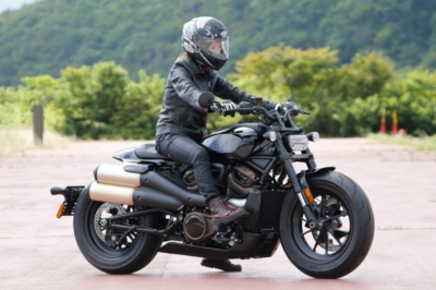 155cm女子ライダーの、少しは参考になるかも？ 足つき＆プチインプレ“Harley Davidson SPORT STER S”