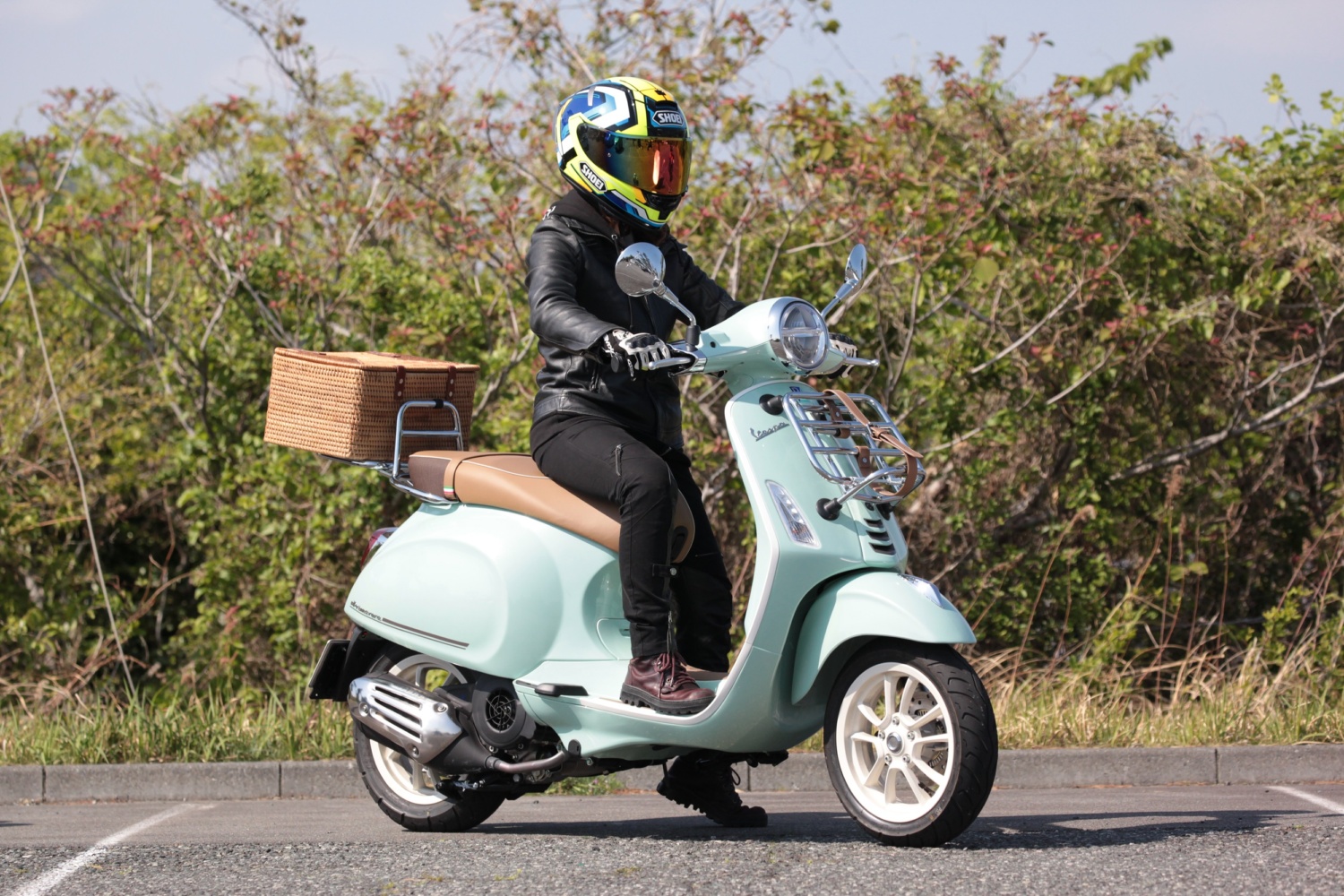 155cm女子ライダーの 少しは参考になるかも 足つき プチインプレ Vespa Primavera 150picnic バイクトピックス レディスバイク