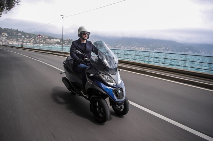 ピアッジオグルーブと車両安全システムの世界最大手オートリブがバイク用エアバッグを共同開発