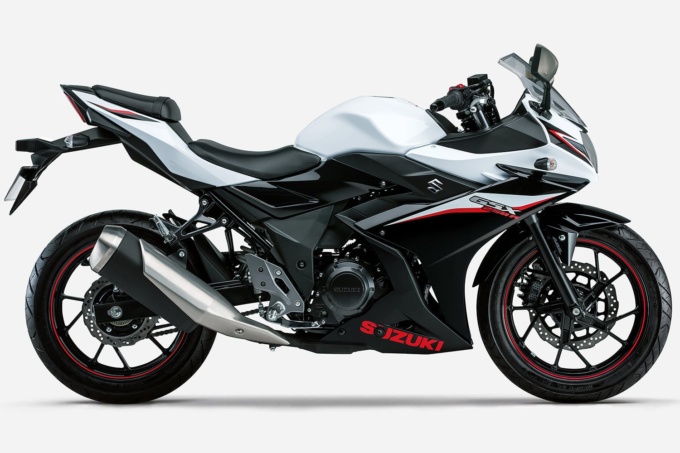 スズキ GSX250R ABS（2022年モデル）パールグレッシャーホワイトNo.2×パールネブラーブラック