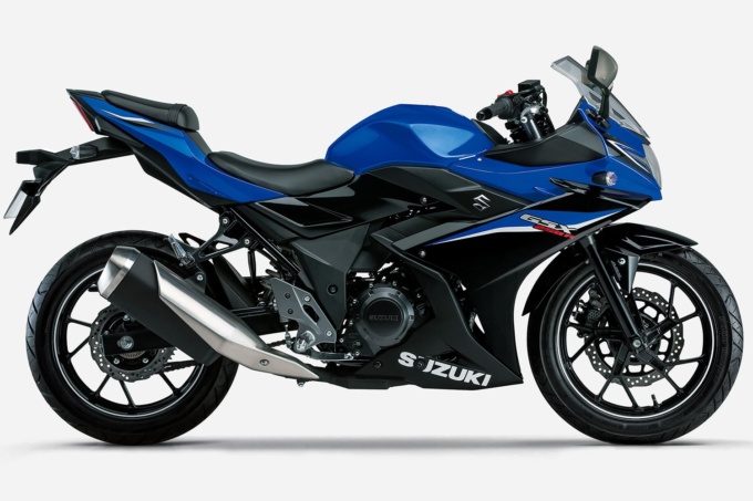 スズキ GSX250R ABS（2022年モデル）クリスタルブルーメタリック×パールネブラーブラック