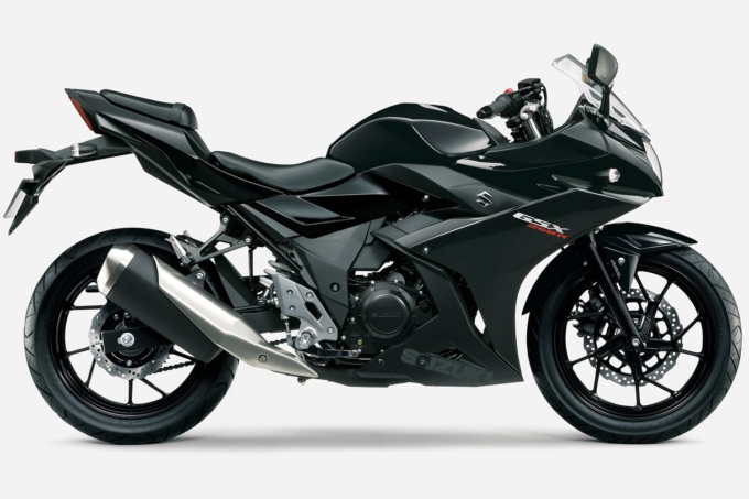 スズキ GSX250R ABS（2022年モデル）パールネブラーブラック