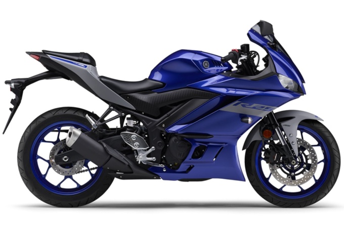 ヤマハ YZF-R25（2022年モデル）ディープパープリッシュブルーメタリックC