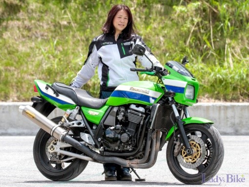 Reiko with KAWASAKI ZRX1100