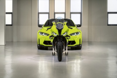 アニバーサリー・モデル「BMW M 1000 RR 50 Years M」は6月30日まで抽選予約受け付け中