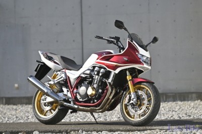 Motorcycle New Model Show in Aoyama プロジェクトBIG-1 30周年記念モデルのCB1300も展示！