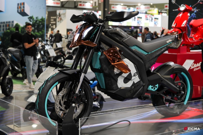 EICMA2022 アプリリア ELECTRICa