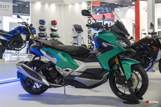 EICMA2022 プジョーモトシクル XP400