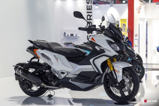 EICMA2022 プジョーモトシクル XP400