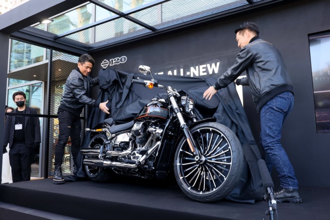 ハーレーダビッドソン 新型ブレイクアウト発表会