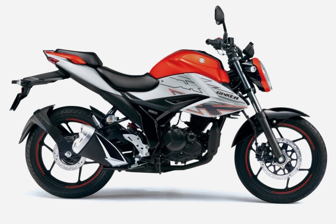 SUZUKI ジクサー150（2023年モデル）ソニックシルバーメタリック×パールブレイズオレンジ