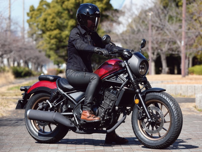 HONDA Rebel 250 S Edition（2023年モデル）乗車姿勢