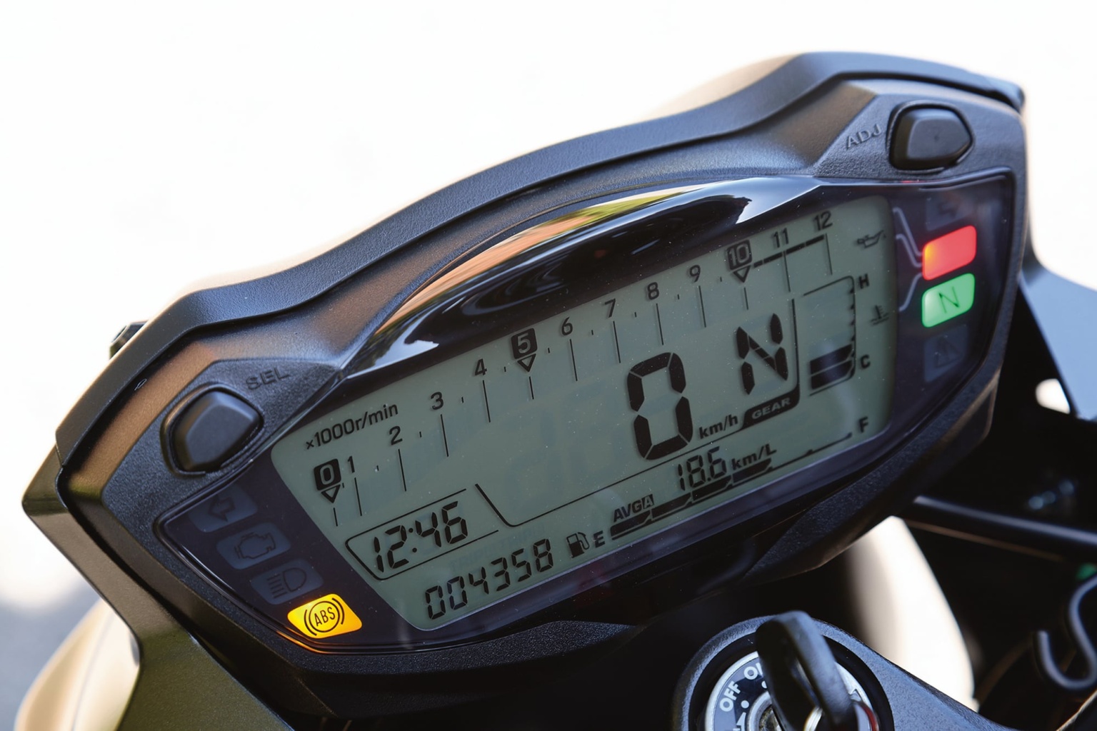 suzuki-sv650-abs